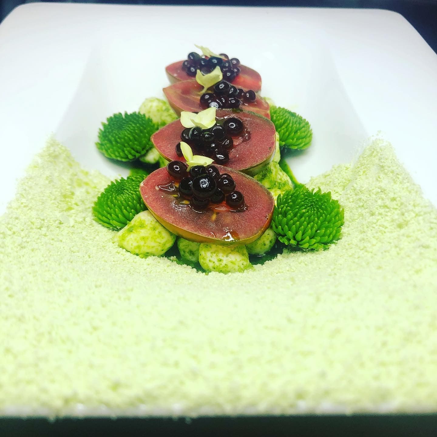 Caprese Pearl Salad